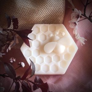 100% Organic, Natural Lotion Bar